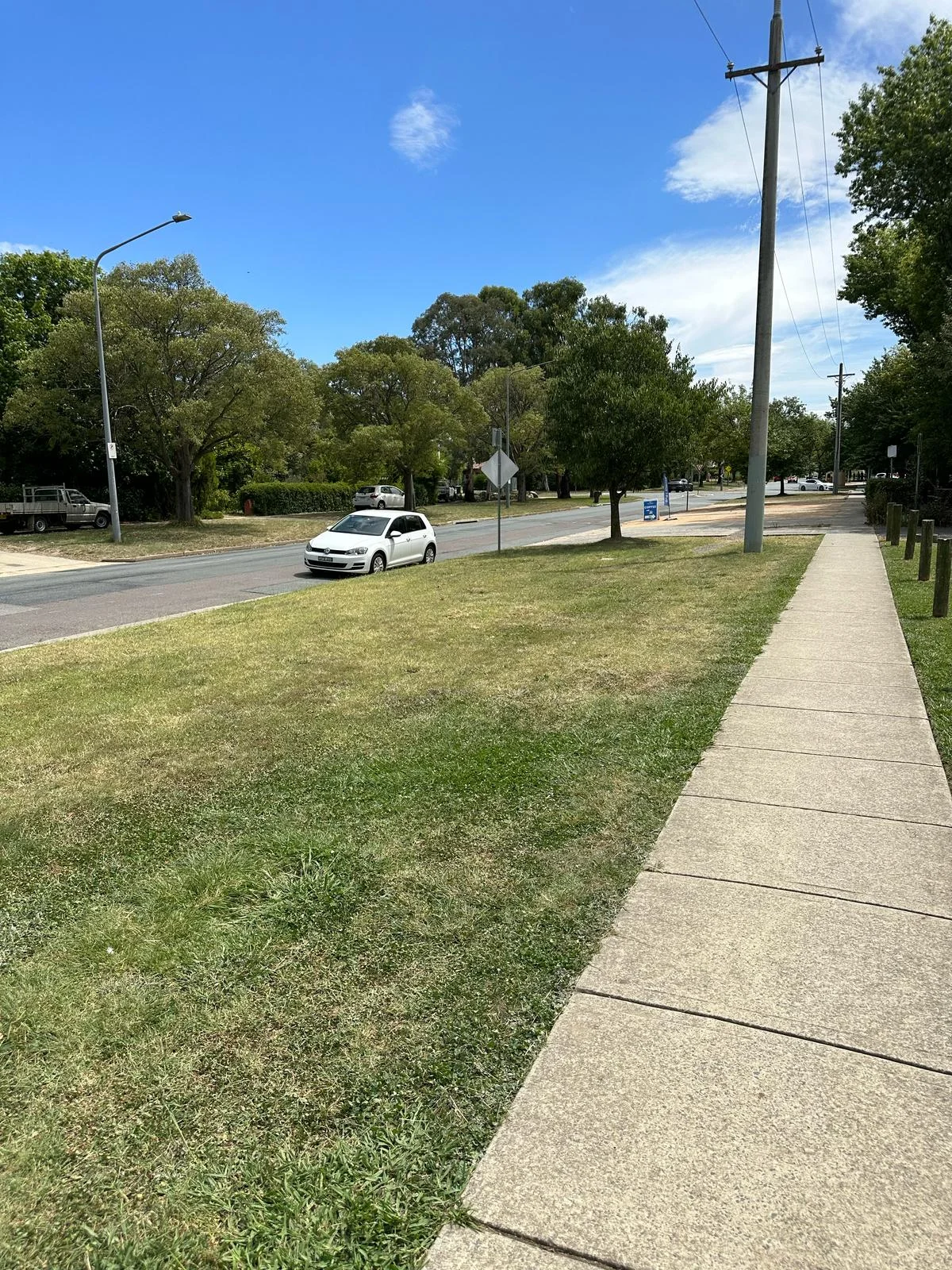 Modern backyard patio with outdoor furniture